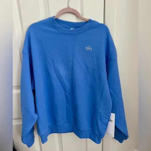 Alo Yoga Accolade Crewneck in Crystal Clear Blue Medium NWT - Picture 6 of 6
